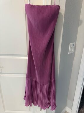 Abercrombie & Fitch Strapless Pleated Midi Dress in Plum